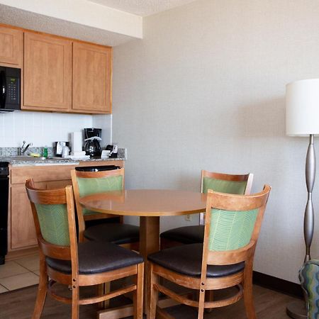The Barclay Towers Hotel And Resort Virginia Beach Eksteriør billede