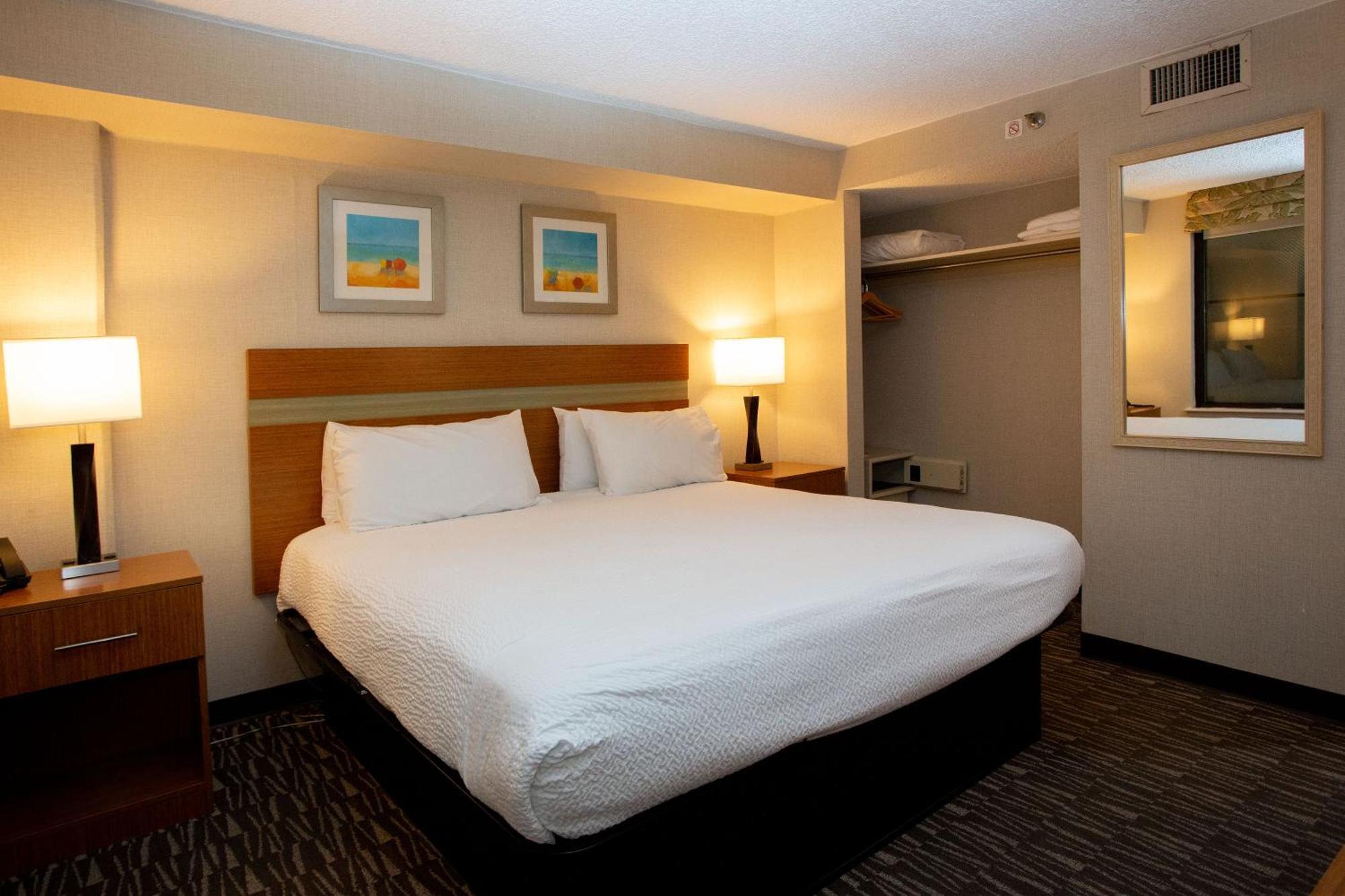 The Barclay Towers Hotel And Resort Virginia Beach Eksteriør billede
