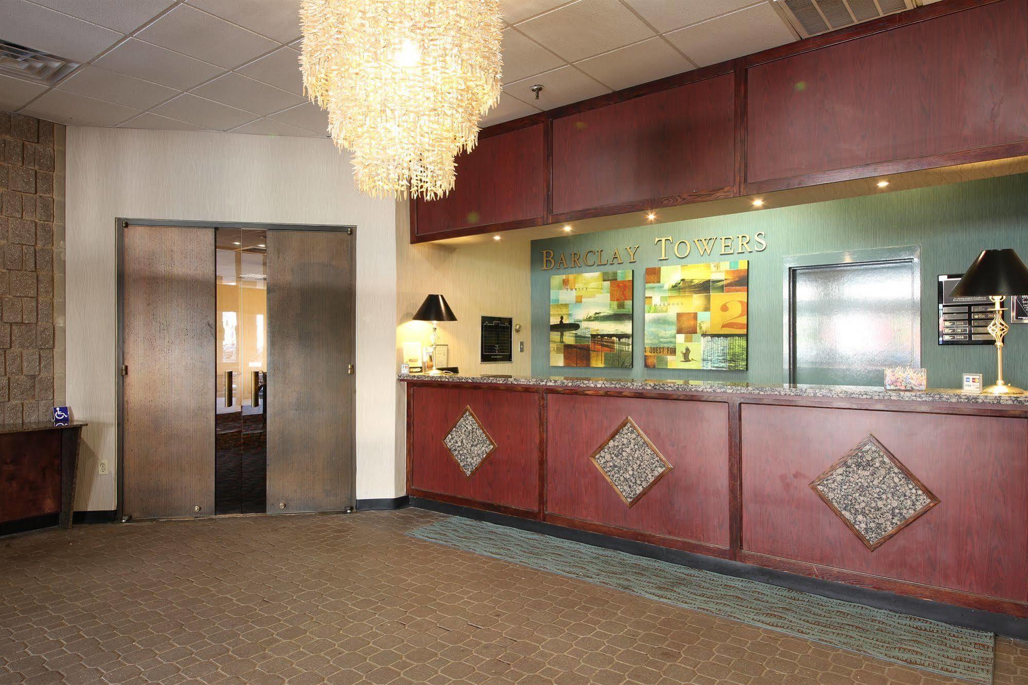 The Barclay Towers Hotel And Resort Virginia Beach Eksteriør billede